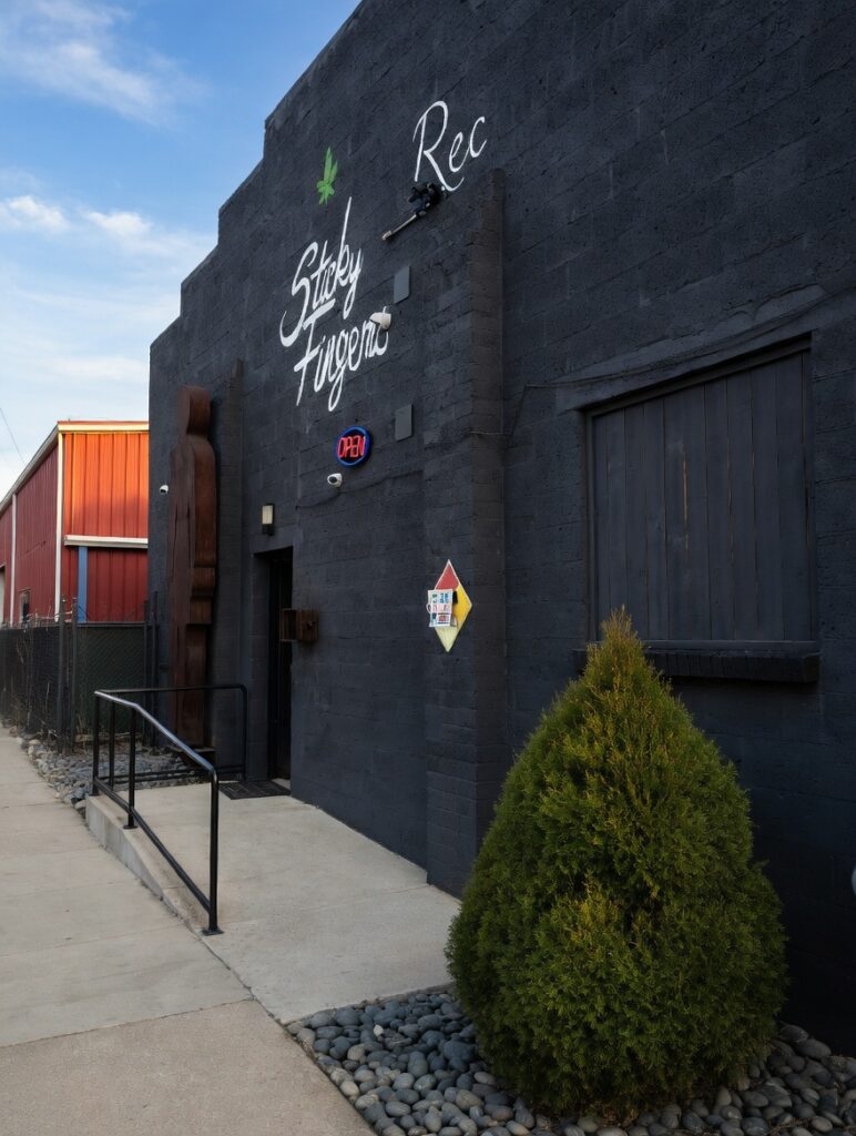 Cannabis Dispensary Elyria-Swansea Denver - Sticky Fingerz Dispensary. Sticky fingers